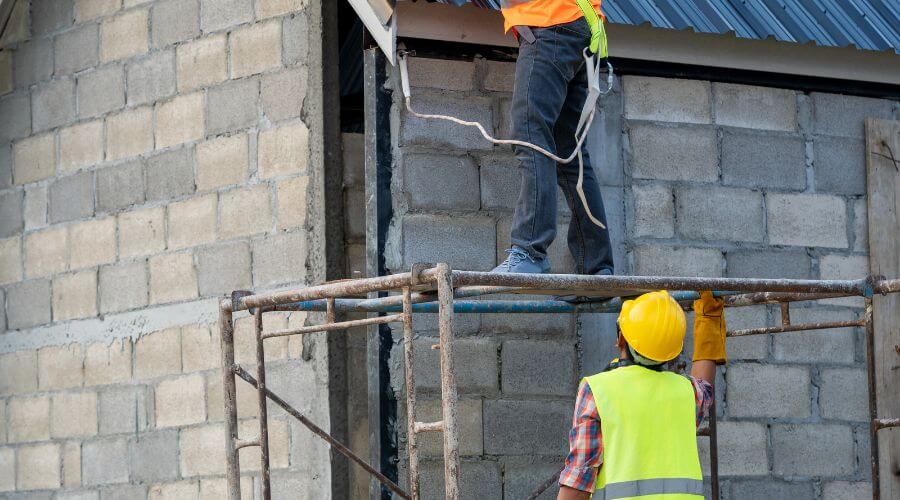 Professional residential roofers in Termo, CA